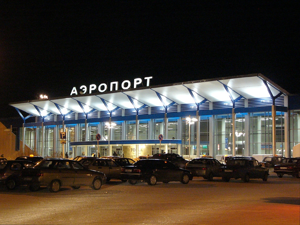 Tomsk Bogashevo airport view